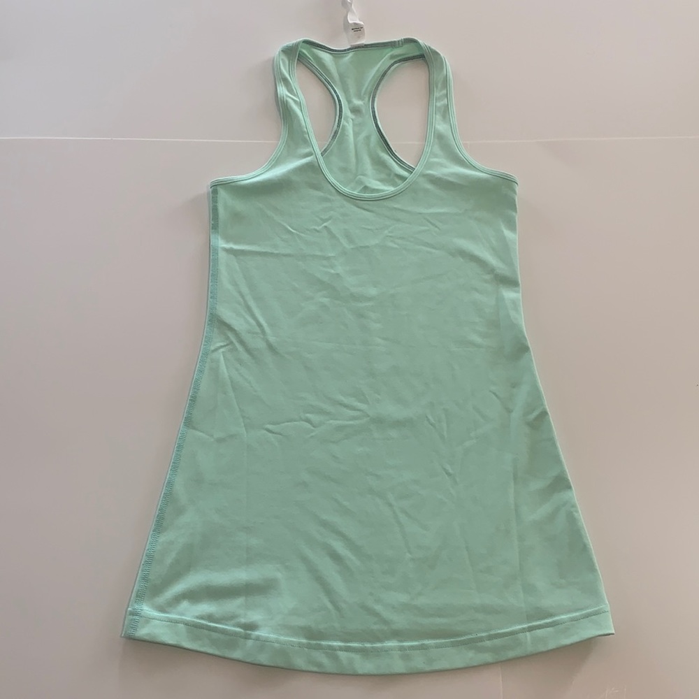 Lululemon tank top